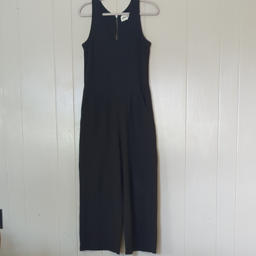 Pact Jumpsuit Size Medium
